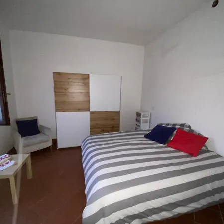La Casa Di Rodolfo شقة